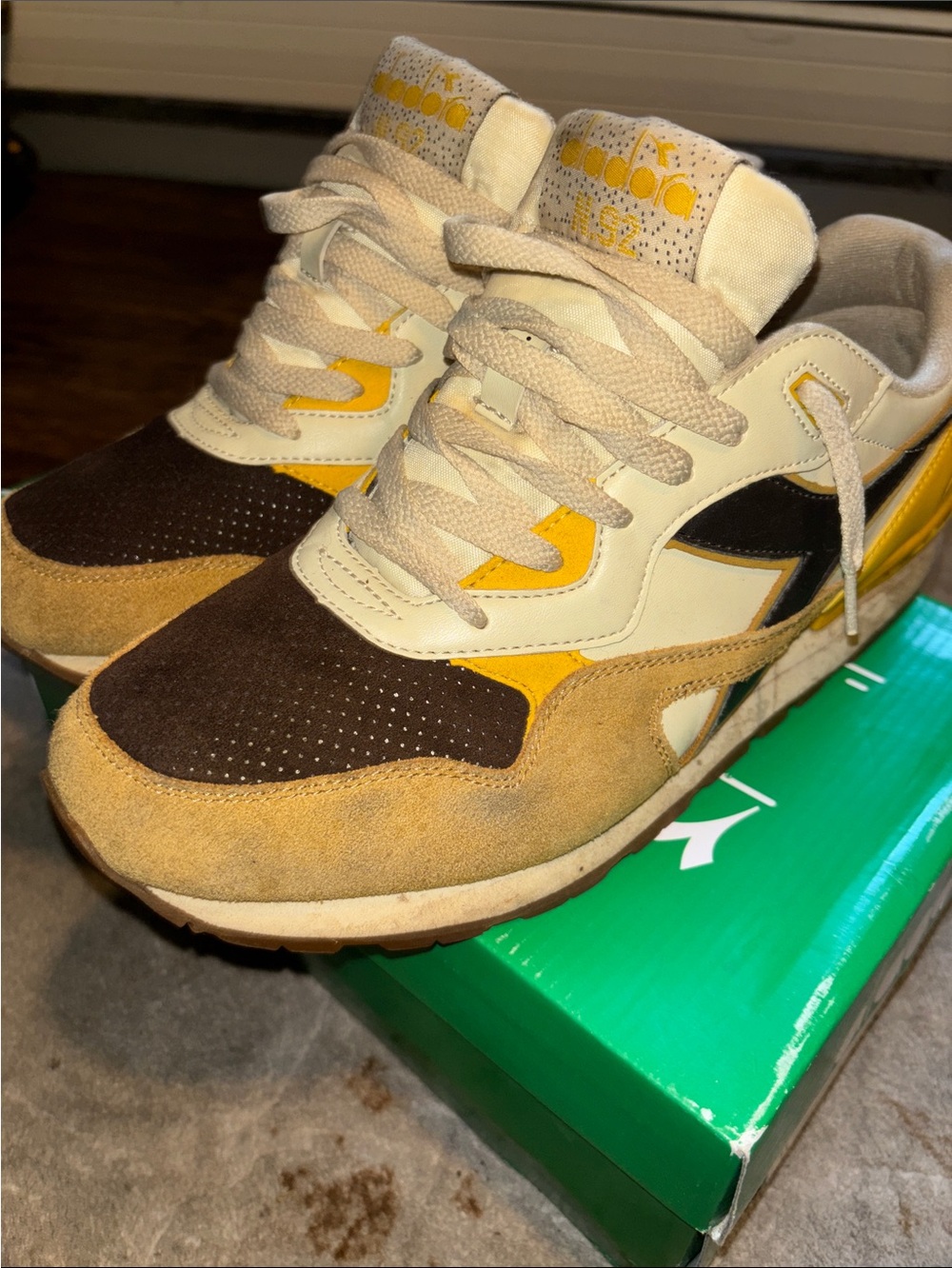 Diadora Men's Sneakers in Yellow, Brown and White